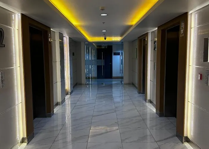 Shore 3 Near Airport Road Malls Casino * Manila