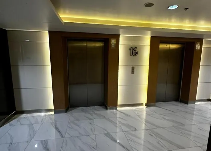 Shore 3 Near Airport Road Malls Casino * Manila